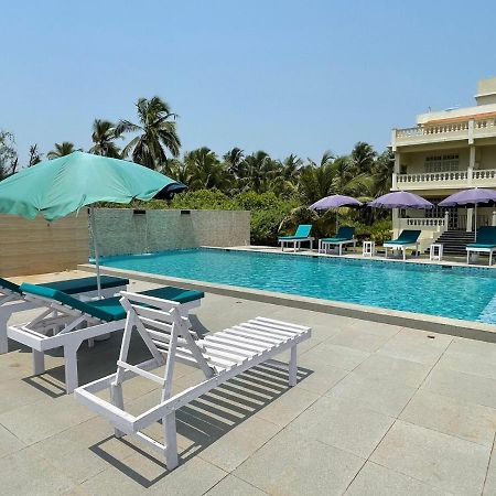 Отель Kay'S By The Sea Ajgaon Экстерьер фото
